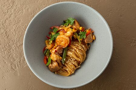 Пад Тай с цыплёнком и креветками