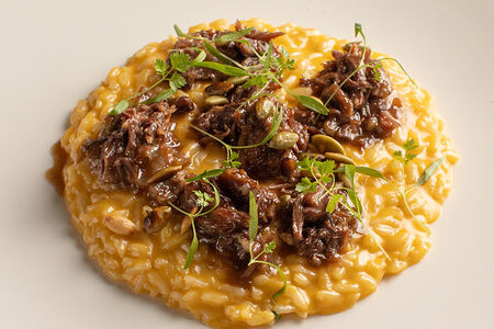 Ризотто с тыквой и томлёной свиной щекой