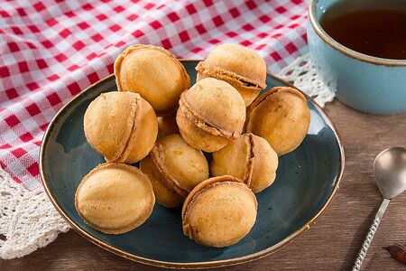 Орешки со сгущенкой