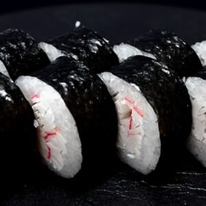 Ролл с креветкой