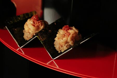 Хэнд-ролл Ака-ика