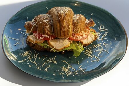 Круассан Цезарь Сosmo