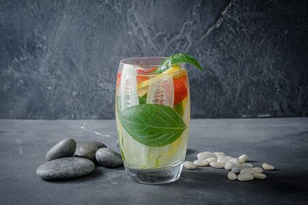 Детокс-вода