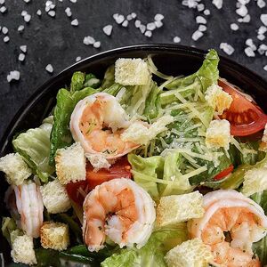 Цезарь с королевской креветкой