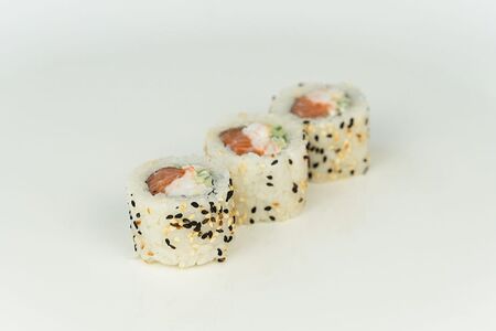 Калифорния классическая с кунжутом