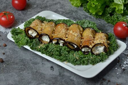 Рулетики из баклажанов 