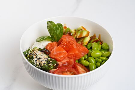 Поке с лососем