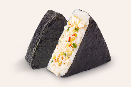 Онигири с крабом