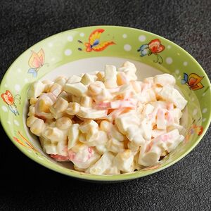 Салат с крабовыми палочками