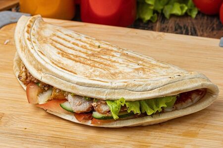 Пицца закрытая класическая