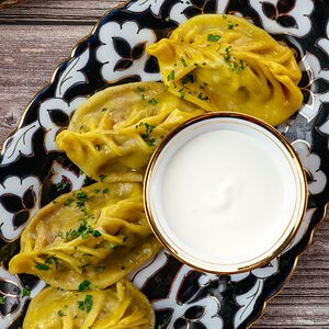 Манты с цыпленком и грибами