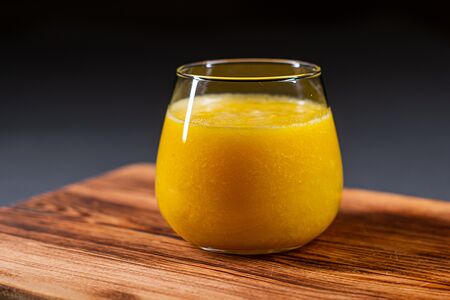 Апельсиновый свежевыжатый сок