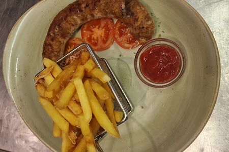 Salciccia con Patate fritte o con Legumi