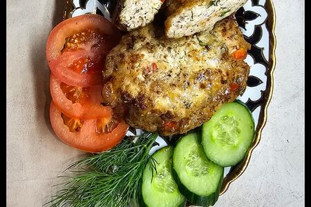 Котлета куриная с овощами
