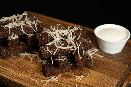 Ржаные гренки с чесноком