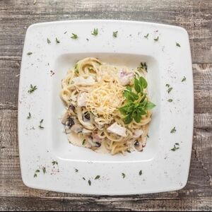 С курой и грибами