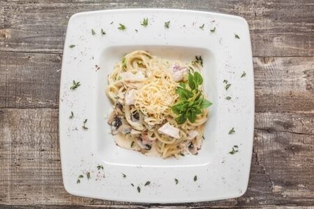 С курой и грибами