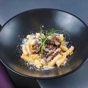 Мак энд чиз с рёберным мясом