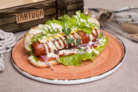 Хот-дог сырный