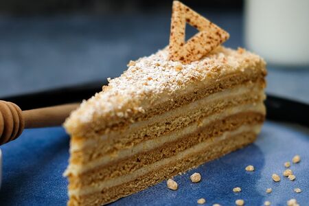 Домашний медовик