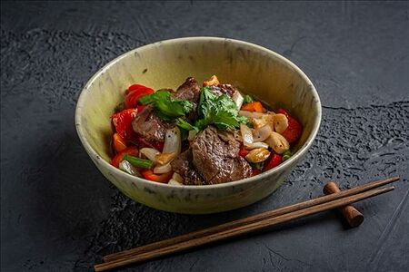 Говядина в соусе Чёрный перец