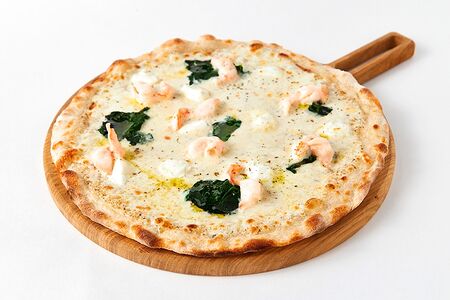 Пицца с креветками и трюфельным кремом