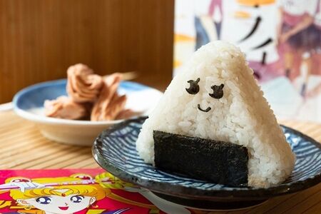 Онигири Тунец-кимчи