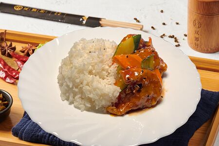 D8 Рис с минтаем в кисло-сладком соусе