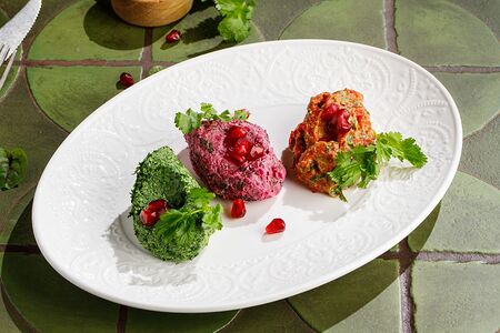 Ассорти из пхали