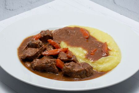 Гуляш из говядины