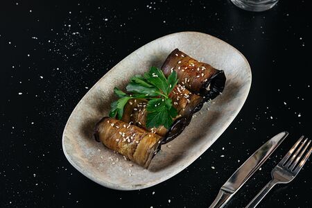 Баклажаны с орехами