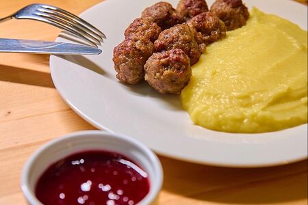 Фрикадельки Шведские с картофельным пюре