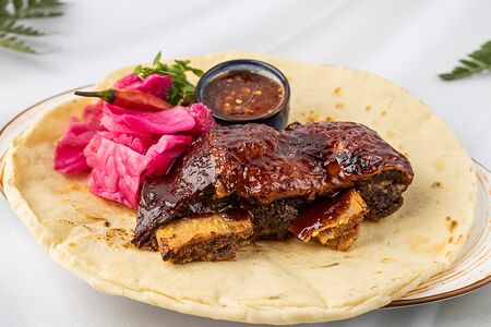 Томленые говяжьи ребра