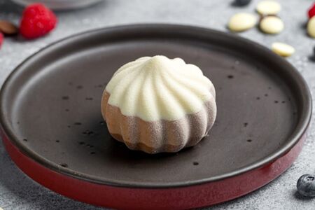 Три шоколада