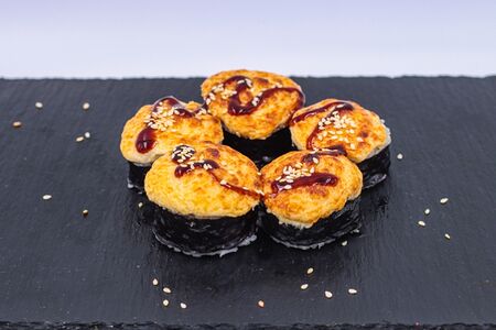 Запеченный ролл Флорида с курицей