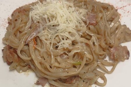 Вок сливочный с беконом