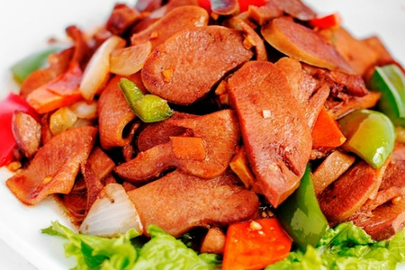 223 Тушеный язык в соевом соусе