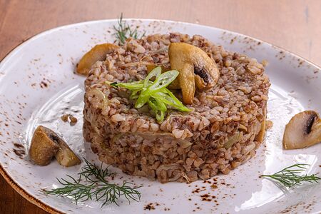 Гречка с грибами и луком