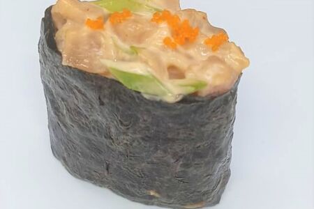 Гункан Тунец спайси