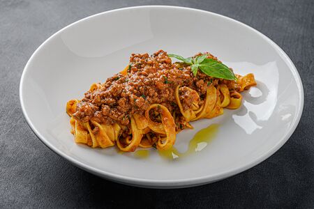 Тальятелле с соусом Болоньезе