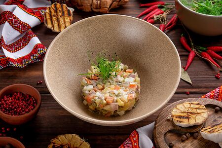 Оливье с говядиной