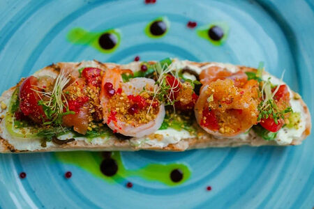 Брускетта с морепродуктами