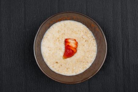 Каша овсяная на молоке