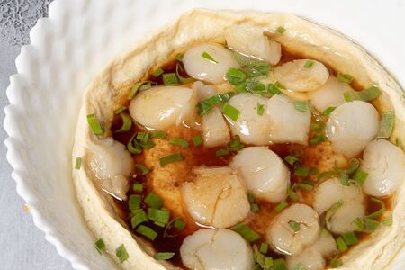 Воздушный омлет с гребешками