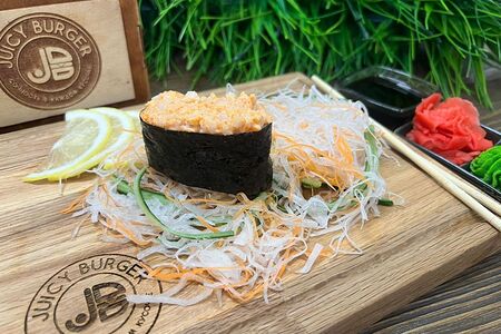 Гункан с крабом