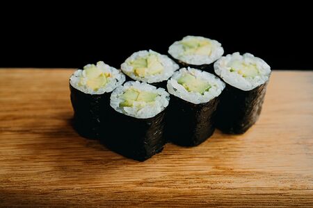 Маки Авокадо