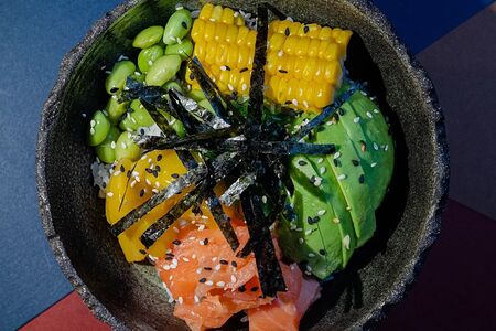 Поке с лососем