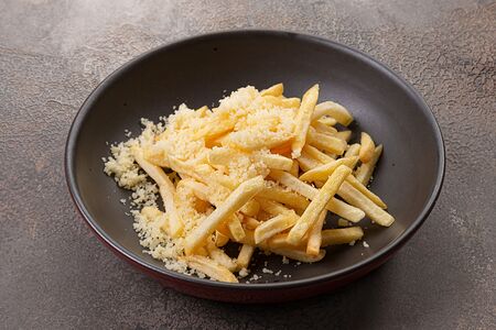 Картофель фри с пармезаном