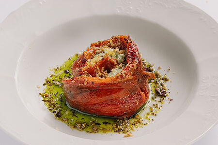 Печеные перцы с рикоттой и кедровыми орехами