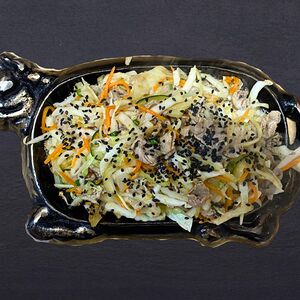 Тушеная свинина с овощами по-вьетнамски Хео Сао Жау 